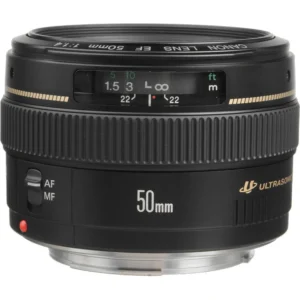 Объектив Canon EF 50mm f/1.4 USM — светосильный стандартный объектив, идеальный для портретной съемки.
