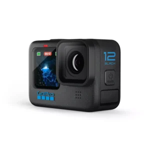 Экшн-камера GoPro HERO12 Black с аксессуарами: креплениями, плавающей рукояткой и аккумуляторами для создания высококачественных видео.