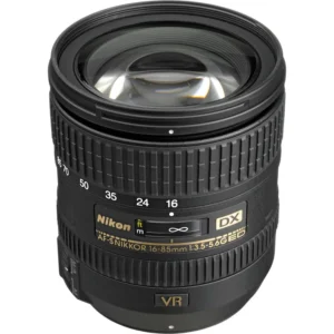 Объектив Nikon AF-S 16-85mm f/3.5-5.6G ED VR DX, универсальный зум-объектив с оптическим стабилизатором VR.