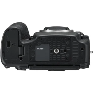 Фотоаппарат Nikon D850 Body, зеркальная камера с высоким качеством изображения и функцией записи видео.
