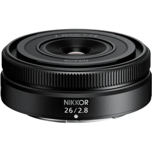 Объектив Nikon Z 26mm f/2.8, компактный широкоугольный фикс-объектив с большой светосилой f/2.8.