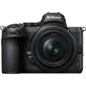 Фотоаппарат Nikon Z5 Kit 24-50mm, полнокадровая камера с высоким качеством изображения и функцией записи видео.